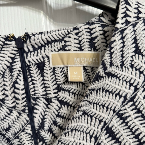 MICHAEL KORS Navy Blue And White Palm Frond Cap Sleeve Bodycon dress Medium - Picture 3 of 6